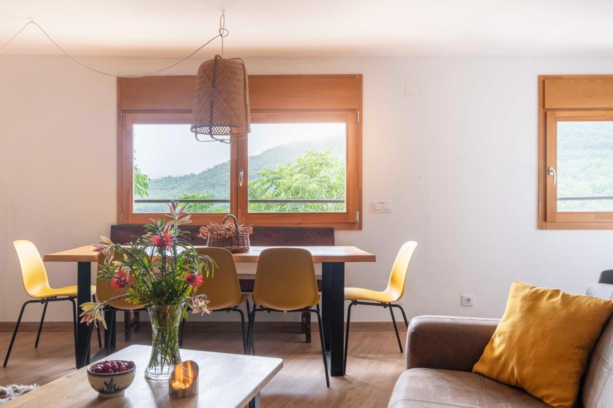 Вілла Casa Acollidora I Familiar Amb Jardi I Barbacoa Ахер Екстер'єр фото